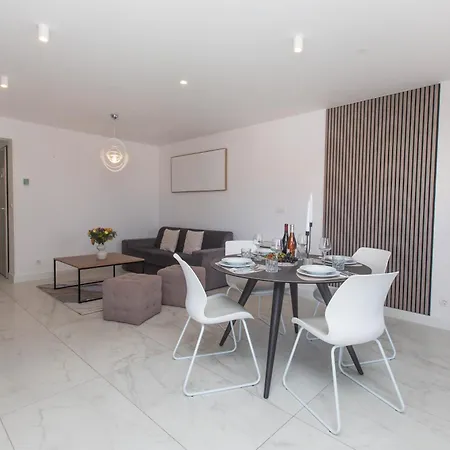 23 B Heated Pool Lägenhet